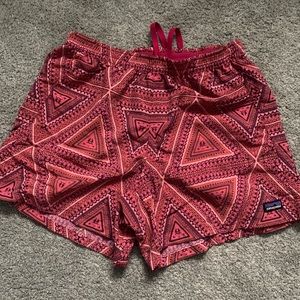 Patagonia Shorts - Baggies - Small